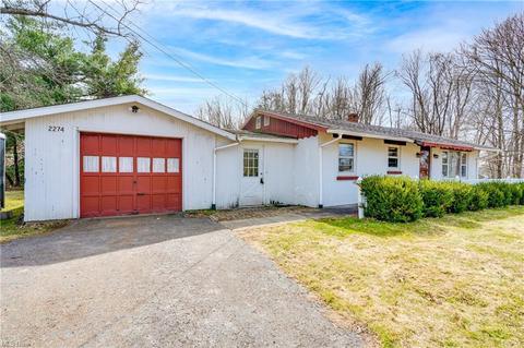 2274 Blake Rd, Wadsworth, OH 44281 photo 2