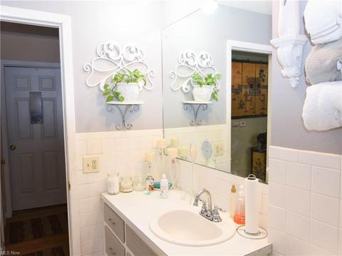 1275 Harmon Ave, Akron, OH 44307 photo 10