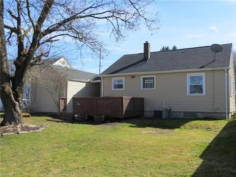 35 Grimm Heights Ave, Struthers, OH 44471 photo 2