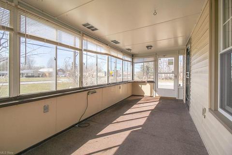 700 Oberlin Elyria Rd, Elyria, OH 44035 photo 9