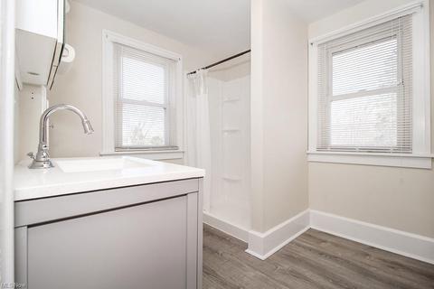 700 Oberlin Elyria Rd, Elyria, OH 44035 photo 24