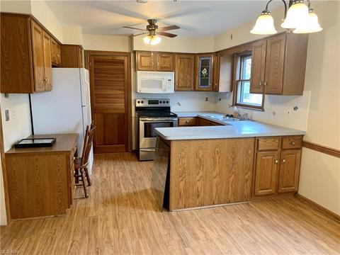 140 Mayflower Dr, Boardman, OH 44512 photo 5