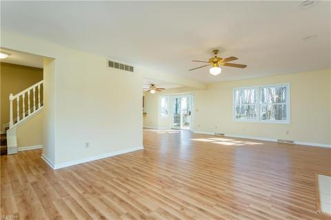 326 Hendrix Blvd, Lagrange, OH 44050 photo 5