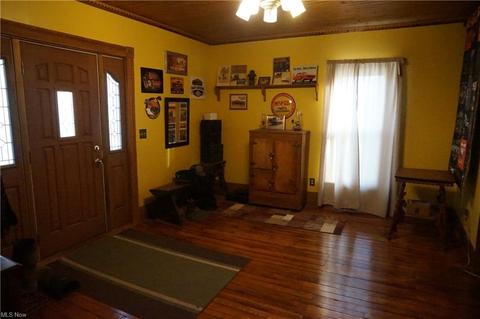 230 School St, Killbuck, OH 44637 photo 4