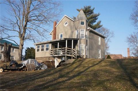 230 School St, Killbuck, OH 44637 photo 3