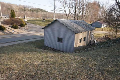 230 School St, Killbuck, OH 44637 photo 24