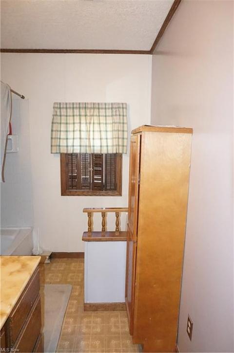 230 School St, Killbuck, OH 44637 photo 15