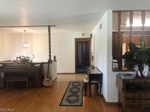 421 Eastern Ave, Campbell, OH 44405 photo 7