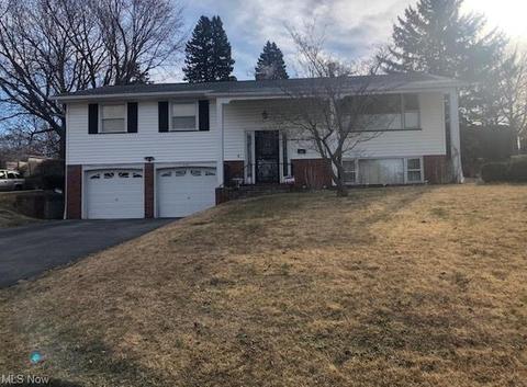 421 Eastern Ave, Campbell, OH 44405 photo 1