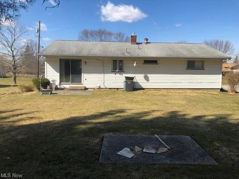 421 Eastern Ave, Campbell, OH 44405 photo 28