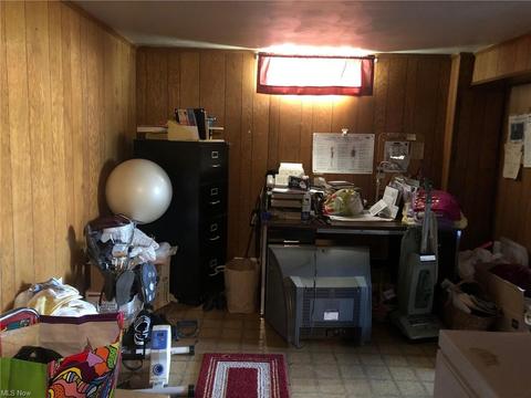 421 Eastern Ave, Campbell, OH 44405 photo 23