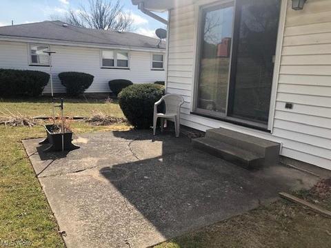 421 Eastern Ave, Campbell, OH 44405 photo 30