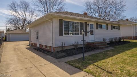 3221 Augustine Dr, Parma, OH 44134 photo 34