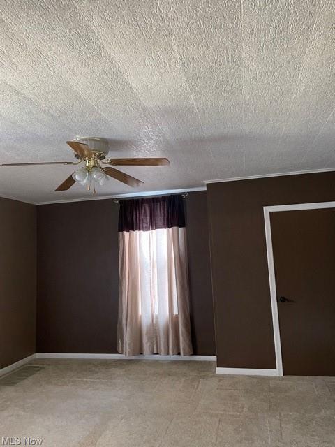 435 E 5th St, Dover, OH 44622 photo 3