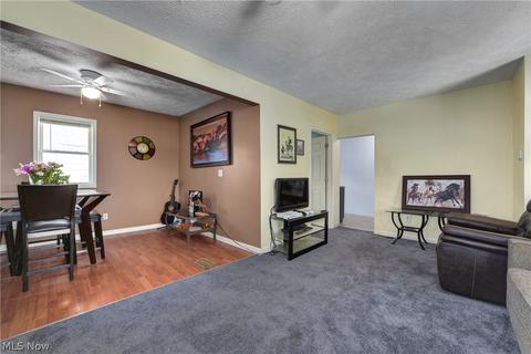 14301 Summit, Maple Heights, OH 44137 photo 5