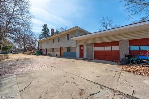 14301 Summit, Maple Heights, OH 44137 photo 2