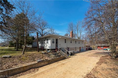 14301 Summit, Maple Heights, OH 44137 photo 1