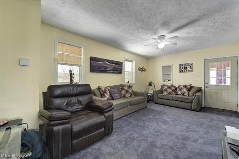 14301 Summit, Maple Heights, OH 44137 photo 4