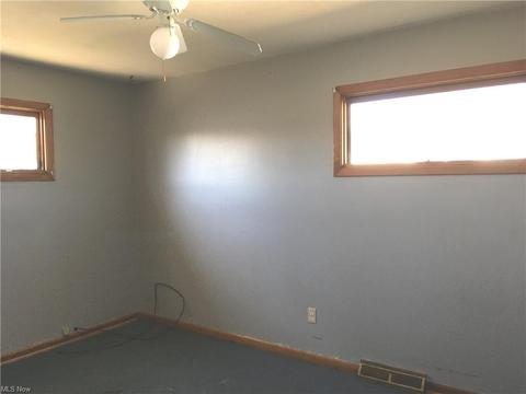116 Euclid St, Elyria, OH 44035 photo 6