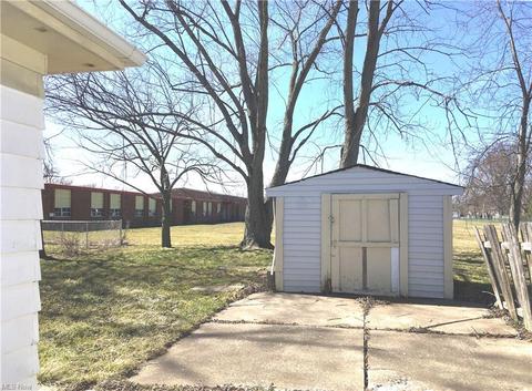 116 Euclid St, Elyria, OH 44035 photo 8