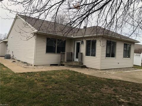 1917 Waterberry Dr, Huron, OH 44839 photo 3