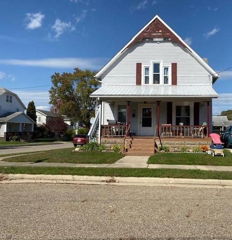 308 W Plain St, Minerva, OH 44657 photo 1