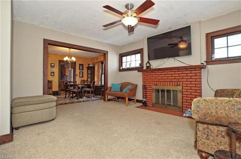 352 E 248th St, Euclid, OH 44123 photo 13
