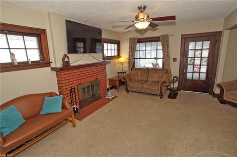352 E 248th St, Euclid, OH 44123 photo 11