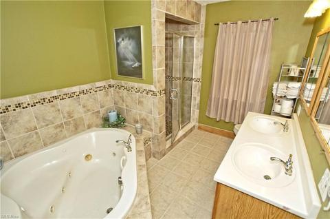 352 E 248th St, Euclid, OH 44123 photo 15