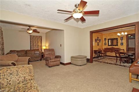 352 E 248th St, Euclid, OH 44123 photo 12
