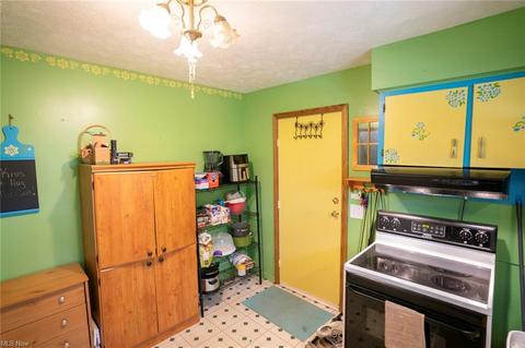 1605 Blempton Rd NW, Massillon, OH 44646 photo 8