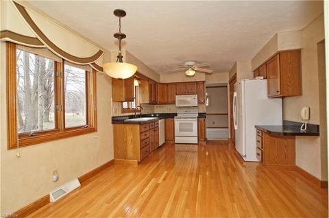 7460 Liberty Rd, Solon, OH 44139 photo 4