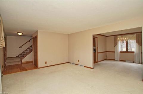 7460 Liberty Rd, Solon, OH 44139 photo 17