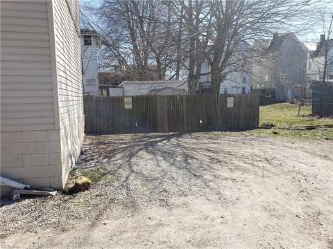 514 Second St, Elyria, OH 44035 photo 5