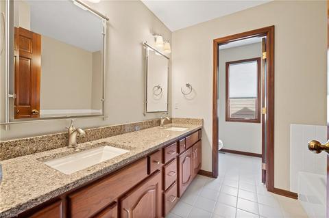 32620 Shadowbrook Dr, Solon, OH 44139 photo 28