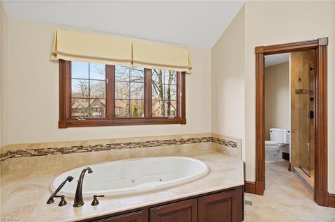 32620 Shadowbrook Dr, Solon, OH 44139 photo 23