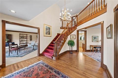 32620 Shadowbrook Dr, Solon, OH 44139 photo 3