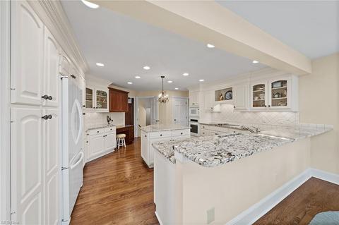 32620 Shadowbrook Dr, Solon, OH 44139 photo 12