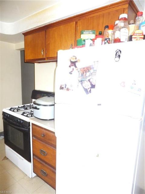 9209 Biddulph Rd, Brooklyn, OH 44144 photo 4