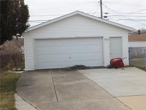9209 Biddulph Rd, Brooklyn, OH 44144 photo 13