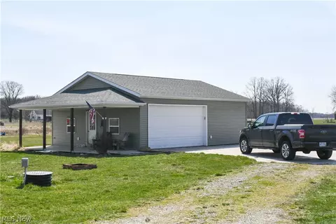 6137 Leroy Rd, Wakeman, OH 44889 photo 2