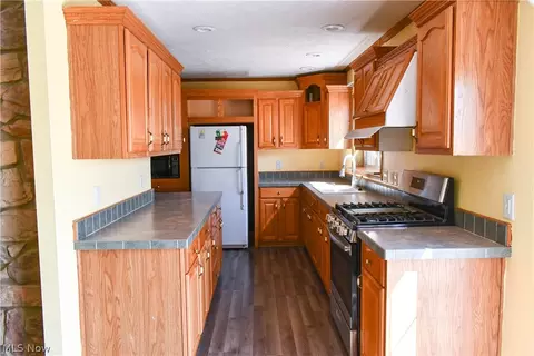 6137 Leroy Rd, Wakeman, OH 44889 photo 4