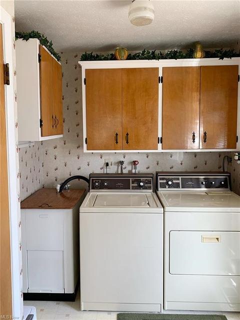 2229 Sunset Dr, Wickliffe, OH 44092 photo 7