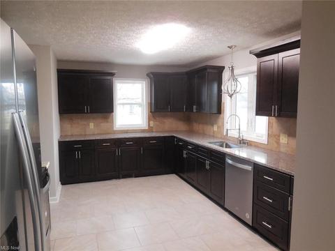 8955 Oberlin Rd, Elyria, OH 44035 photo 11