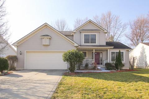 435 Pemberton Dr, Elyria, OH 44035 photo 1