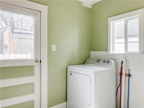 376 E Glenwood Ave, Akron, OH 44310 photo 18