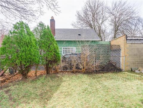 376 E Glenwood Ave, Akron, OH 44310 photo 4