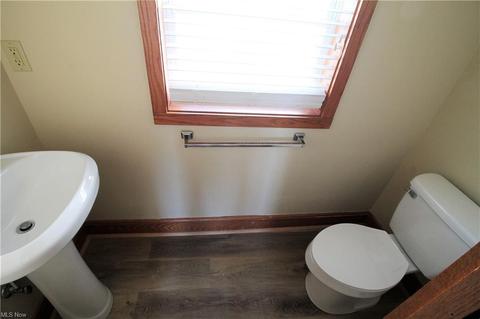 247 E Bergey St, Wadsworth, OH 44281 photo 13