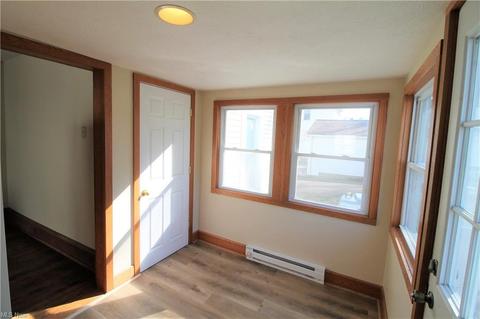 247 E Bergey St, Wadsworth, OH 44281 photo 16
