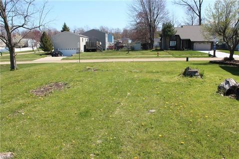 27 Mentor On The Lake Homes For Sale Mentor On The Lake Oh Real Estate Movoto